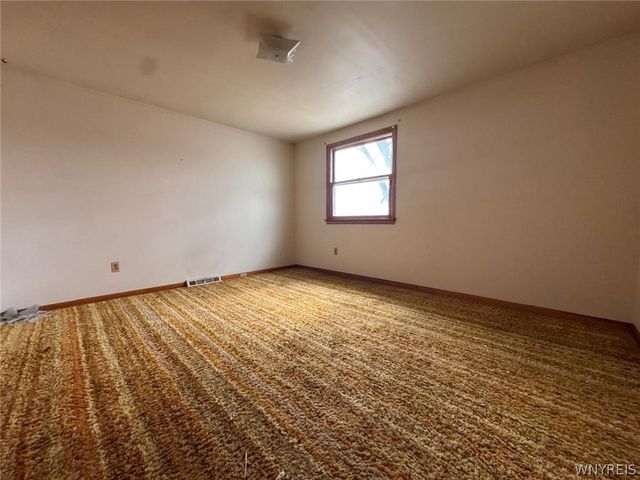 40 Marie Avenue, Cheektowaga, NY 14227