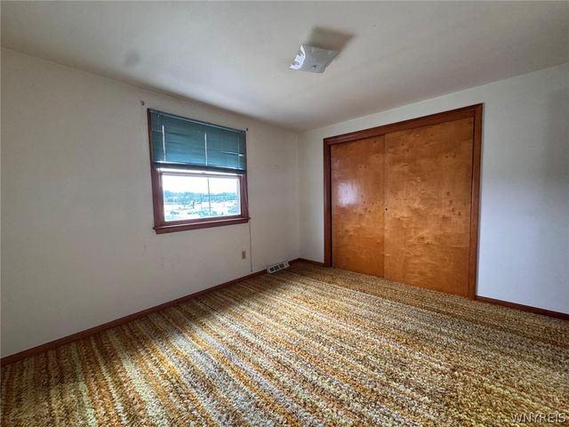 40 Marie Avenue, Cheektowaga, NY 14227