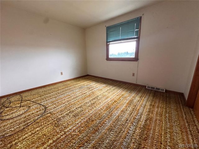 40 Marie Avenue, Cheektowaga, NY 14227