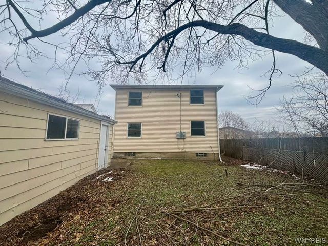 40 Marie Avenue, Cheektowaga, NY 14227