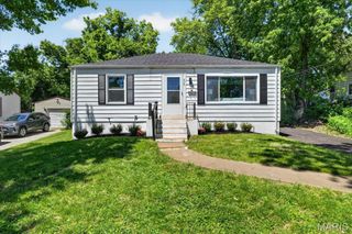 439 E Elliott Avenue, Kirkwood, MO 63122