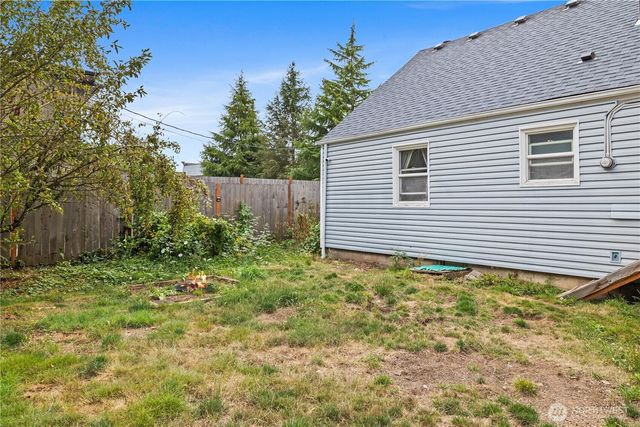 7121 Rainier Drive, Everett, WA 98203