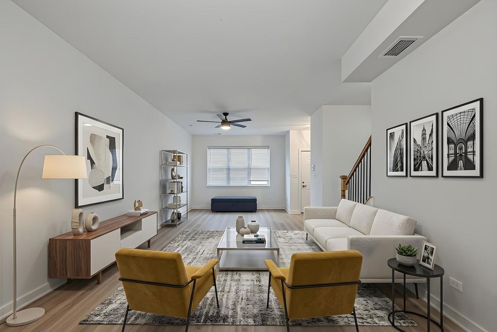 6552 S Evans Avenue, Chicago, IL 60637 — photo 2