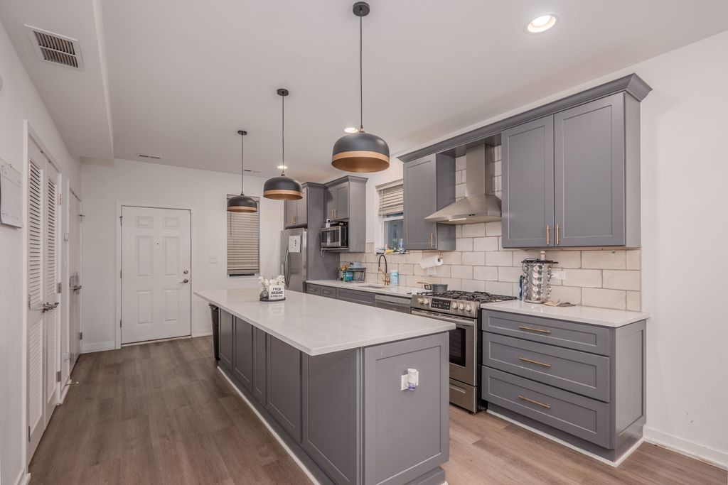 6552 S Evans Avenue, Chicago, IL 60637 — photo 3