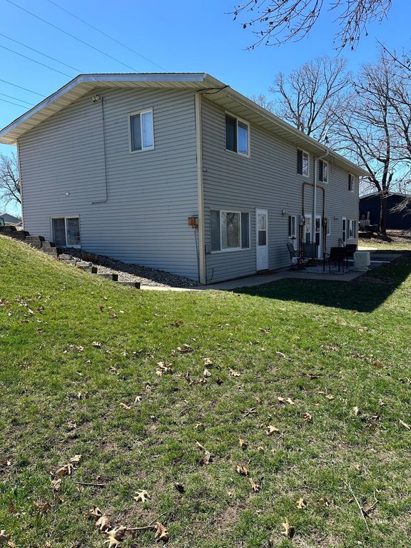 520 W State Street, Belle Plaine, MN 56011 — photo 4