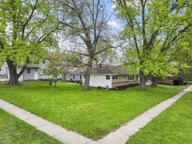 3314 Washington Street, Mchenry, IL 60050