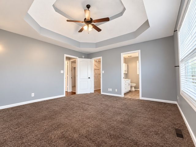 300 Fair Haven Dr, Clarksville, TN 37043