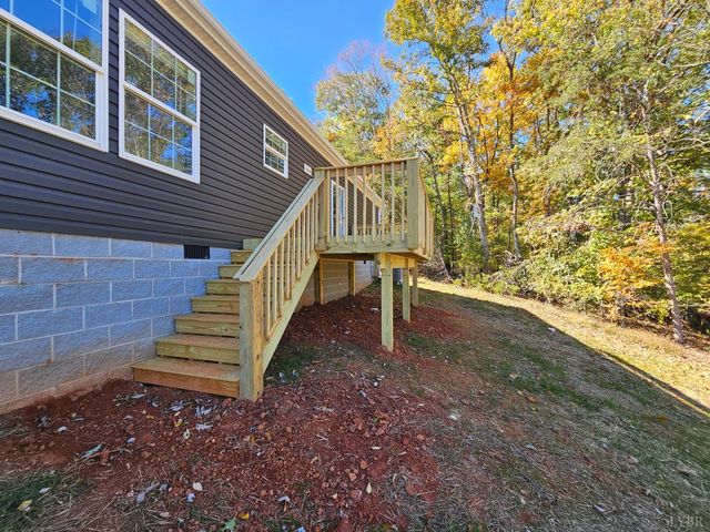 2066 Turkey Mountain Rd, Amherst, VA 24521