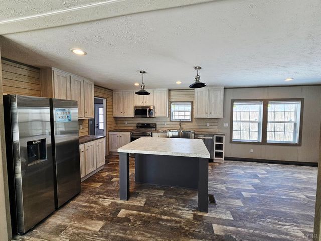 2066 Turkey Mountain Rd, Amherst, VA 24521