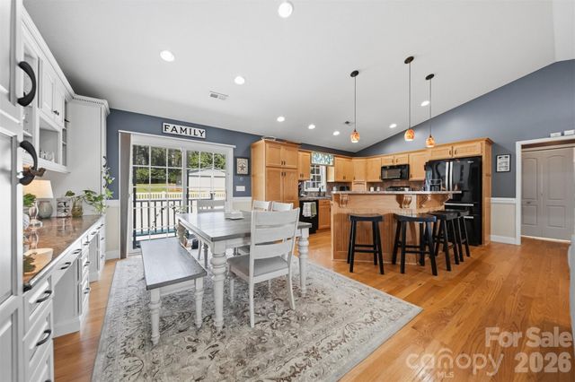 3315 47th Avenue Place NE, Hickory, NC 28601