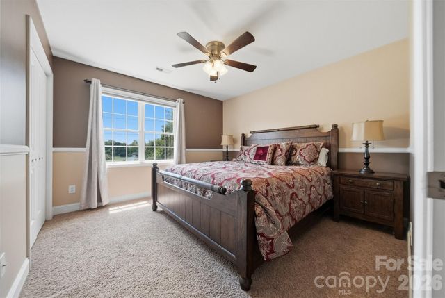 3315 47th Avenue Place NE, Hickory, NC 28601