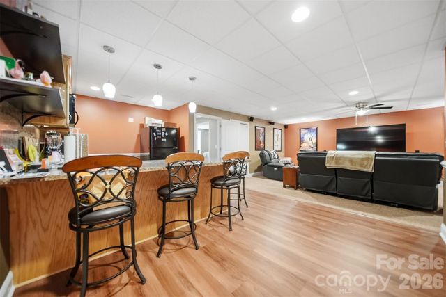 3315 47th Avenue Place NE, Hickory, NC 28601