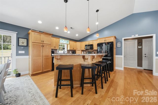3315 47th Avenue Place NE, Hickory, NC 28601