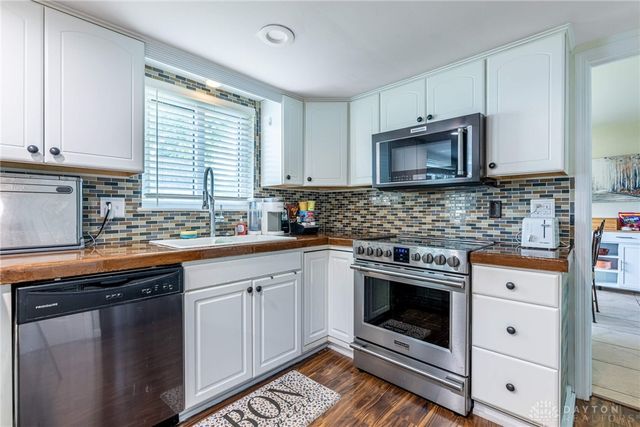 328 Pearhill Drive, West Carrollton, OH 45449