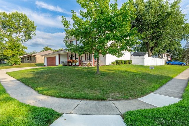 328 Pearhill Drive, West Carrollton, OH 45449