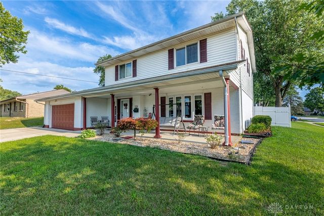 328 Pearhill Drive, West Carrollton, OH 45449