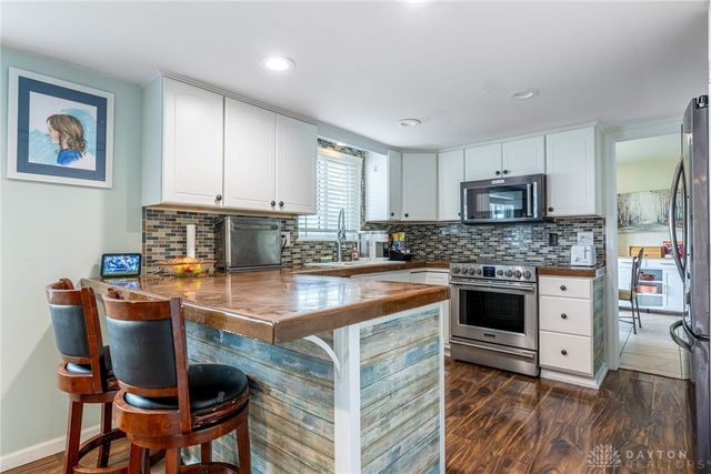 328 Pearhill Drive, West Carrollton, OH 45449