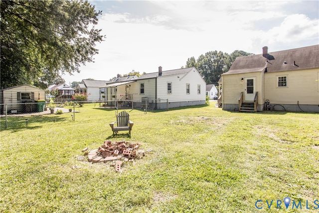 2813 Pickett St, Hopewell, VA 23860