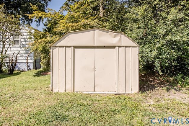 2813 Pickett St, Hopewell, VA 23860