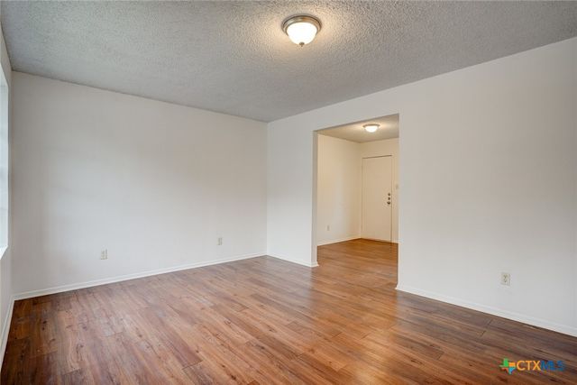 726 Old Martindale Road, San Marcos, TX 78666