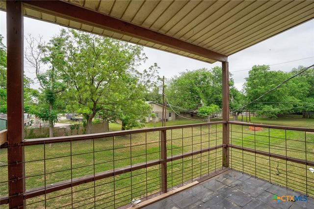 726 Old Martindale Road, San Marcos, TX 78666