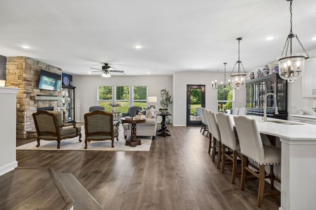 1686 Lantana Dr, Spring Hill, TN 37174