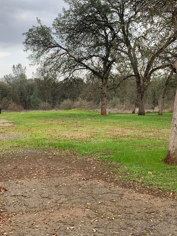 3051 Leonard Street, Redding, CA 96002