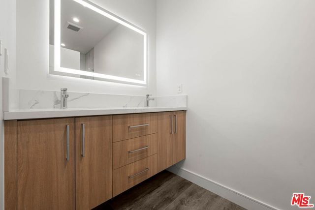 1920 S Sherbourne Drive 1920, Los Angeles, CA 90034