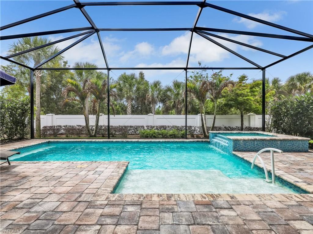 9288 Cayman DR, NAPLES, FL 34114 — photo 2
