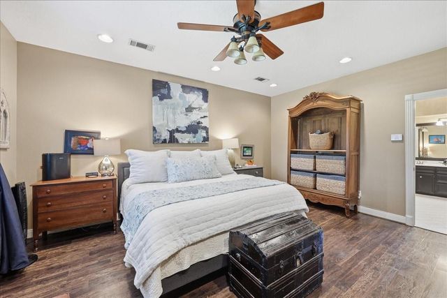 6411 N Fm 565 Road, Baytown, TX 77523