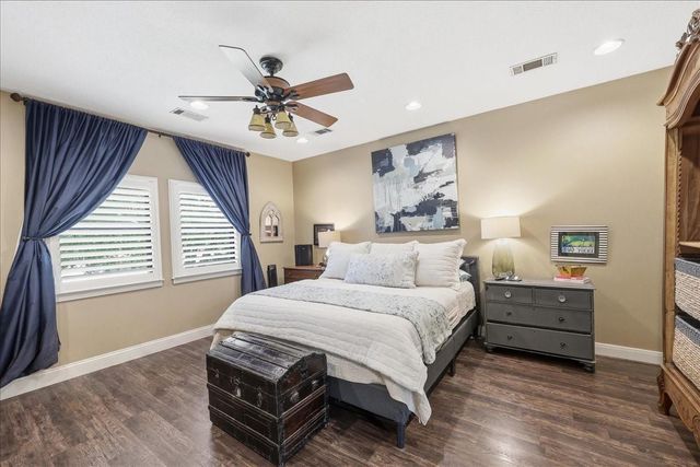 6411 N Fm 565 Road, Baytown, TX 77523