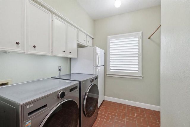 6411 N Fm 565 Road, Baytown, TX 77523