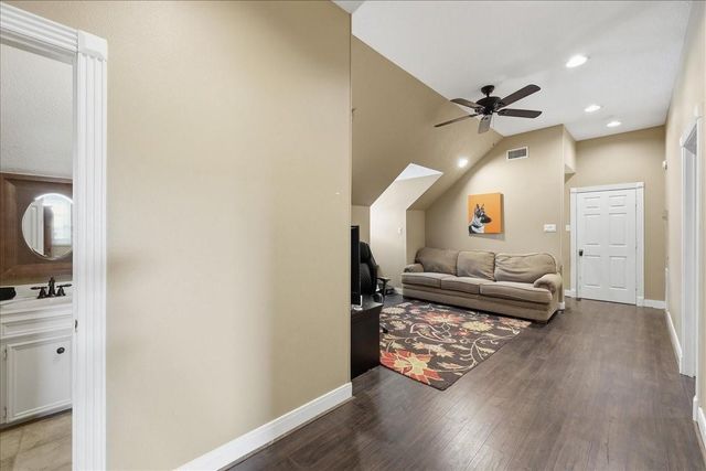 6411 N Fm 565 Road, Baytown, TX 77523