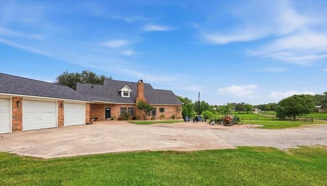6411 N Fm 565 Road, Baytown, TX 77523
