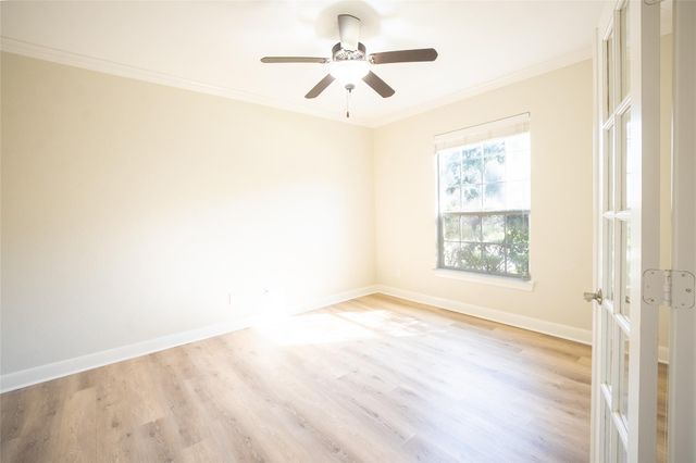 83 W Canyon Wren Circle, The Woodlands, TX 77389