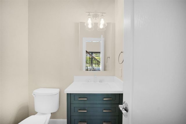 83 W Canyon Wren Circle, The Woodlands, TX 77389