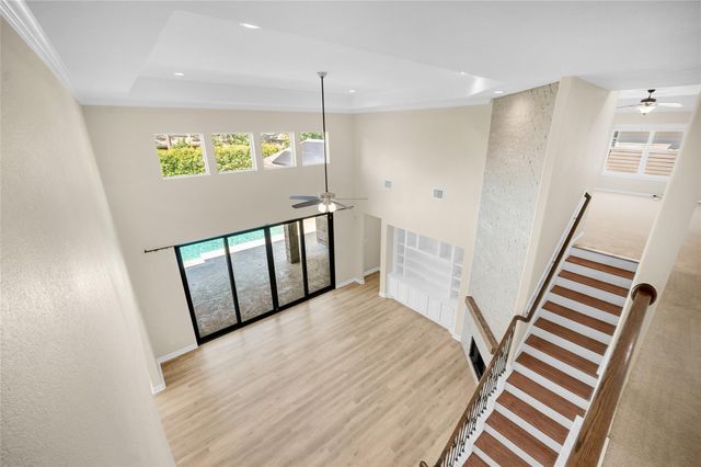 83 W Canyon Wren Circle, The Woodlands, TX 77389