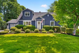 10 N Edsall Avenue, Nanuet, NY 10954