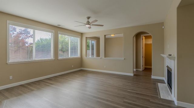 4212 Gabriel Way, Modesto, CA 95356