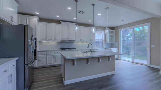 4212 Gabriel Way, Modesto, CA 95356
