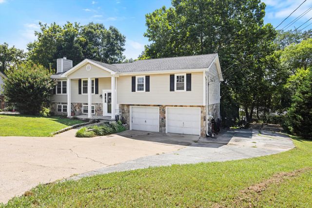8410 Smoketree Circle, Ooltewah, TN 37363