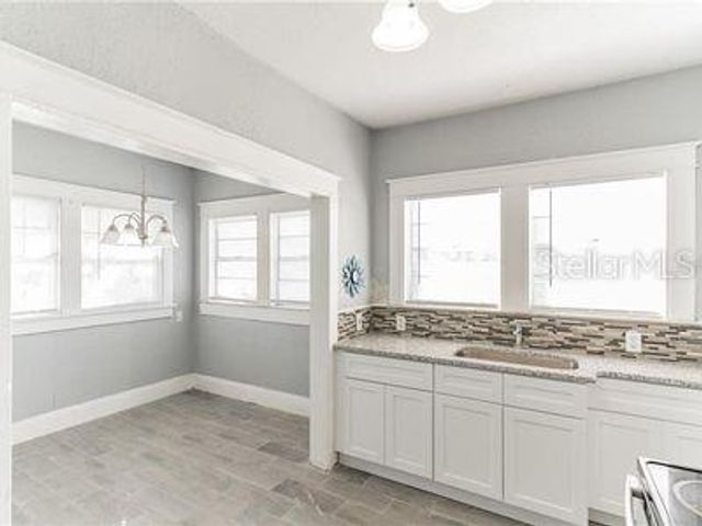 231 S 1ST STREET, Haines City, FL 33844