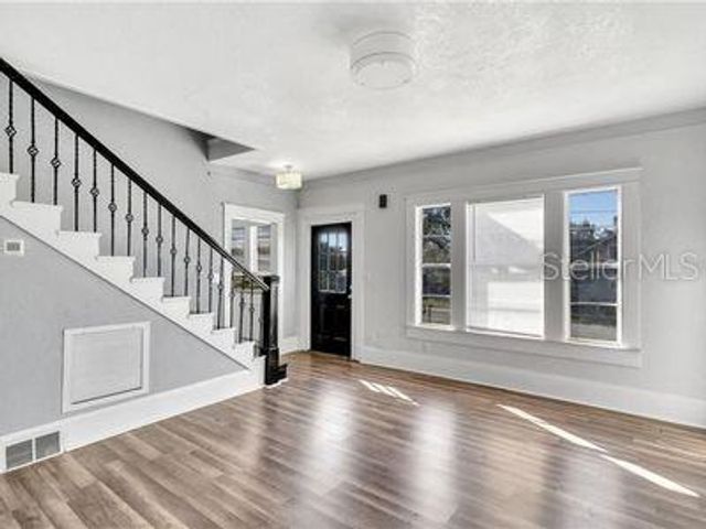 231 S 1ST STREET, Haines City, FL 33844