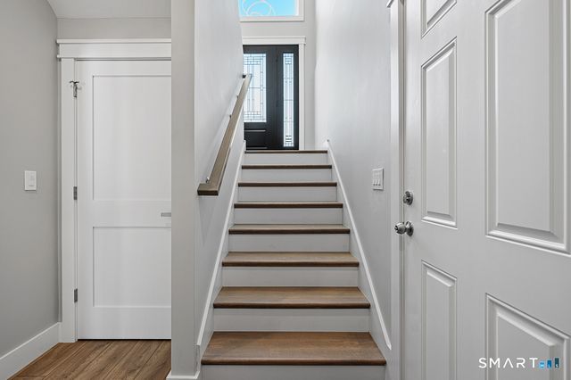 121 New Road, Thompson, CT 06277