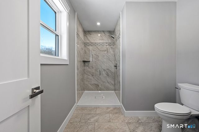 121 New Road, Thompson, CT 06277