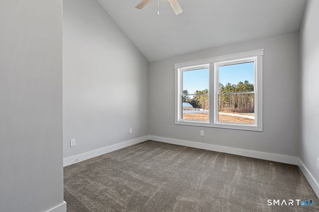 121 New Road, Thompson, CT 06277