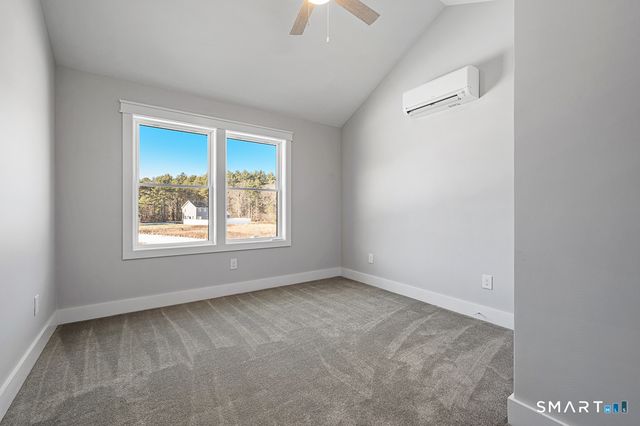 121 New Road, Thompson, CT 06277