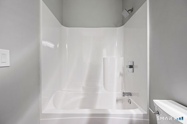 121 New Road, Thompson, CT 06277