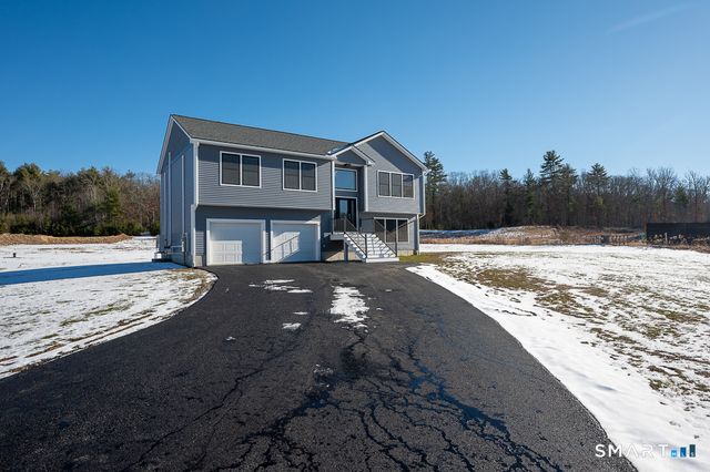 121 New Road, Thompson, CT 06277