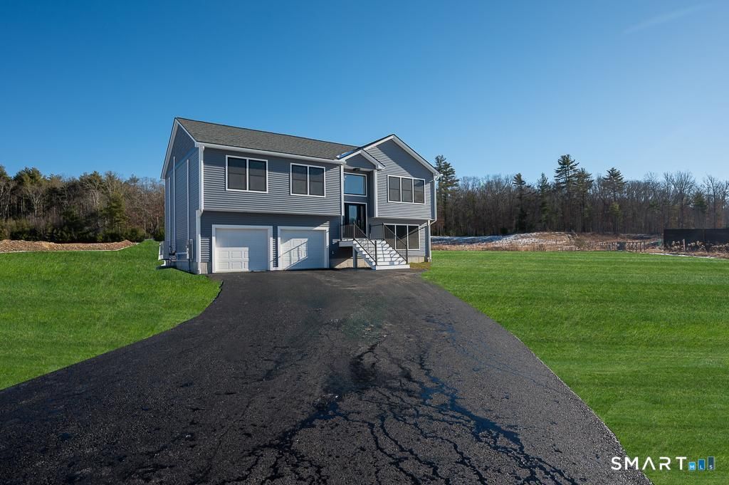 121 New Road, Thompson, CT 06277